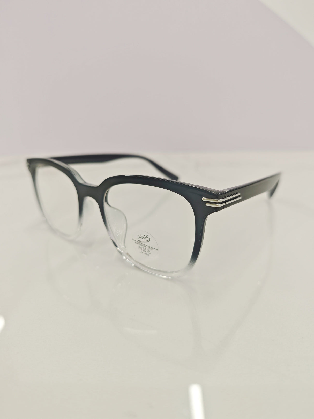 Gradient-colored Eyeglasses