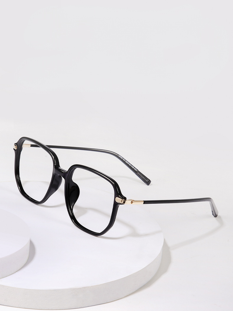 Eyeglasses