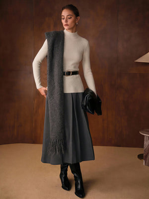 One-piece Seamless Mock Neck Base Sweater
