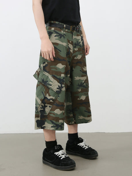 Multiple Pockets Camouflage Denim Tooling Shorts