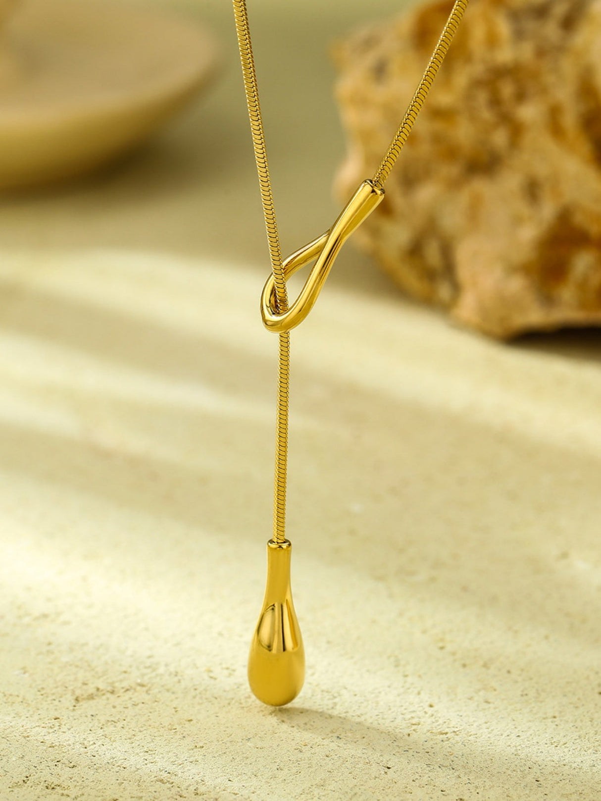 Round necklace