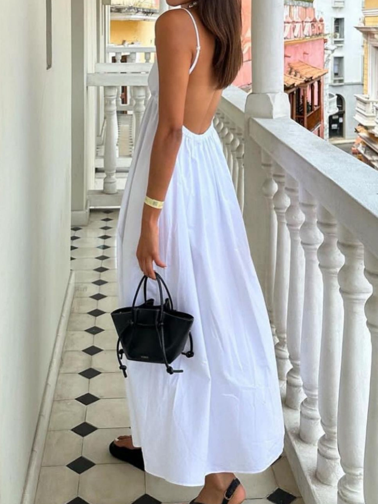 V-neck Suspenders Backless Pleats Maxi Dresses