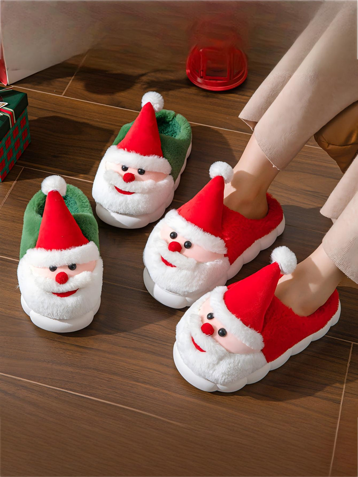 Santa Claus Color-block Slippers