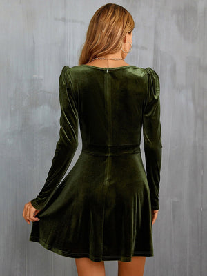 V-neck, Leg-of-mutton Sleeves, Fitted Waist, A-line Silhouette, Long Sleeves, Velvet Short Dress