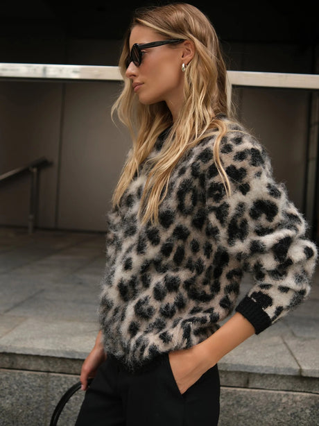 Stylish, Relaxed, Warm Leopard Print Pullover Knit Sweater