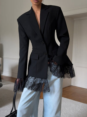 Blazers à col en V avec surpiqûres en dentelle