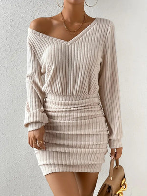 Long-sleeved Brushed Ribbed V-neck Waist Hip-hugging Leisure Short Dress For Work