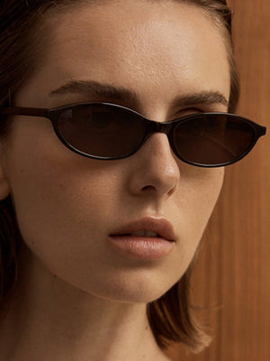 Oval-shaped Small-framed Sunglasses