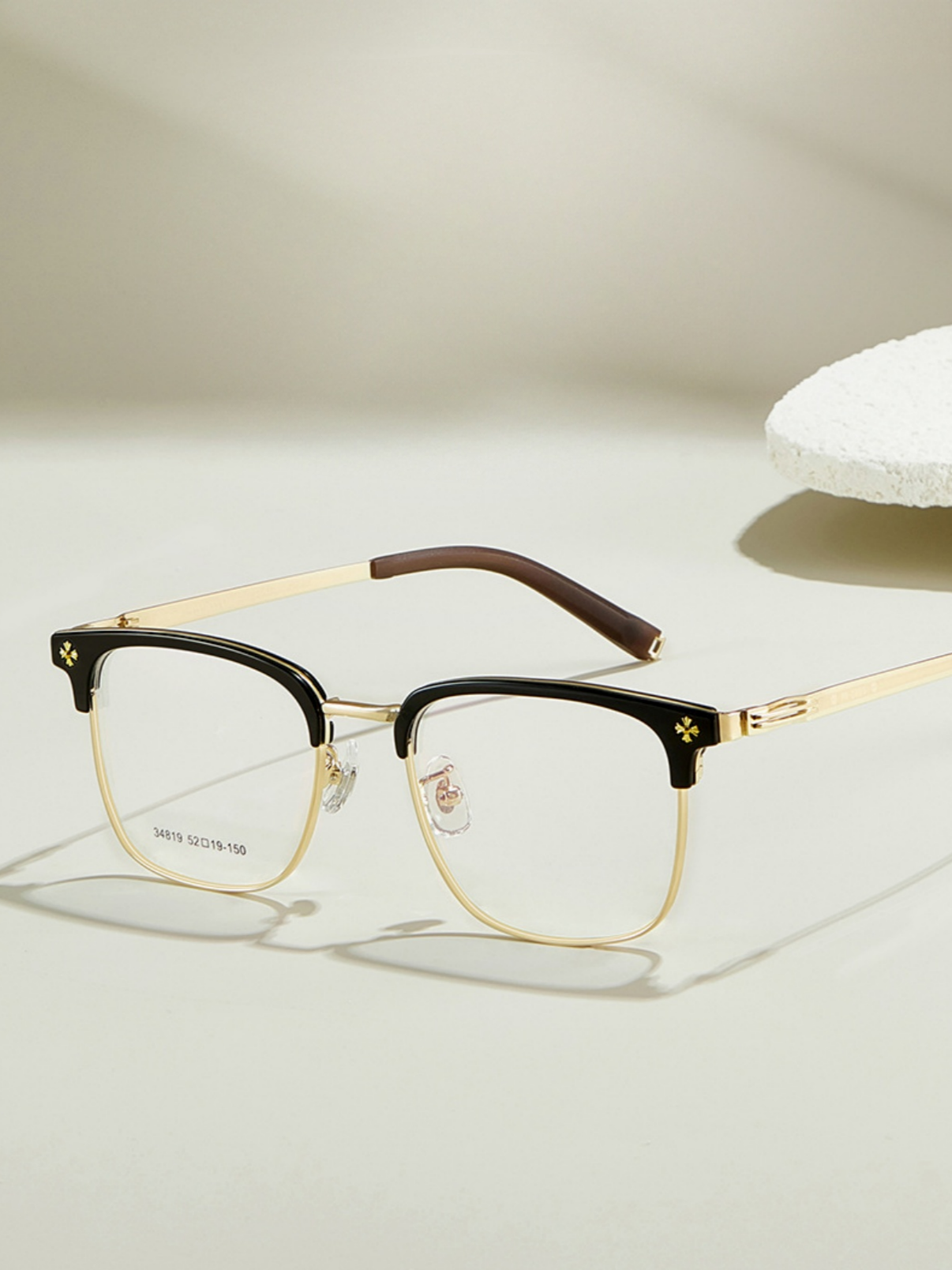 Eyeglasses
