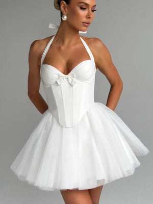 Robes courtes et mini à bretelles dos nu, tutu et nœud papillon