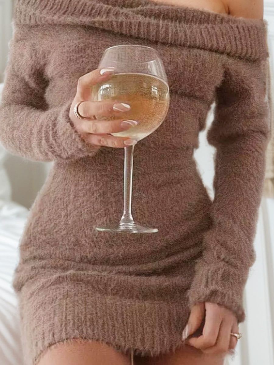 Schulterfreie, langärmlige, einseitig schulterfreie Strick-Minikleider mit Kragen und Hüftausschnitt