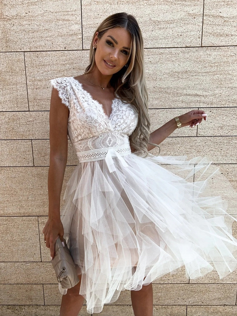 V-neck With Lace Trim Multi-story Mesh Sleeveless Mini&Short Dresses