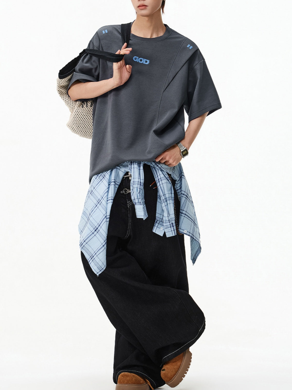 Color-blocked Stereo Embroidery Loose-fit T-shirts