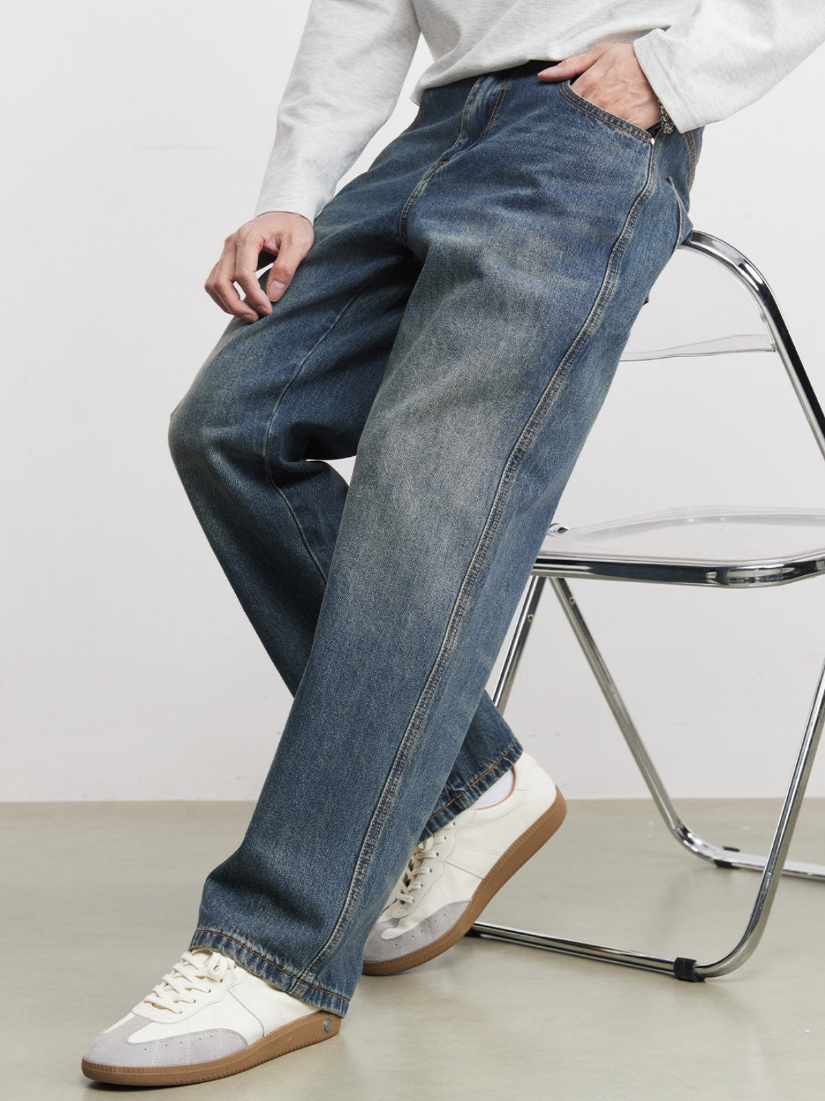 Washed Straight-fit Simple Jeans