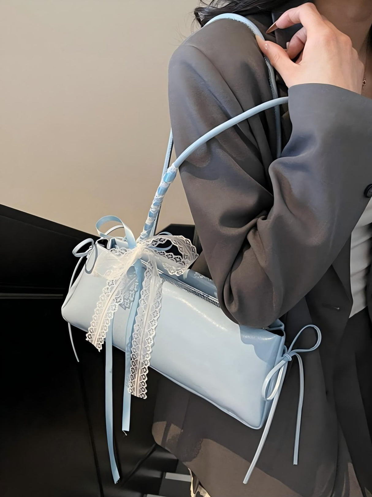 Simple Ballet-style Baguette Shoulder Bag