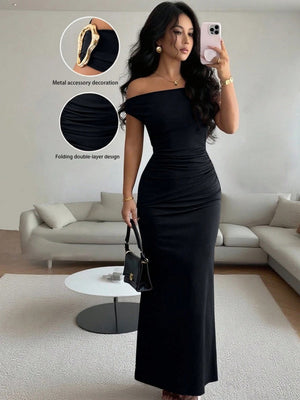 Off-shoulder Off Shoulder Pleated Metal Buckle Maxi Dresses