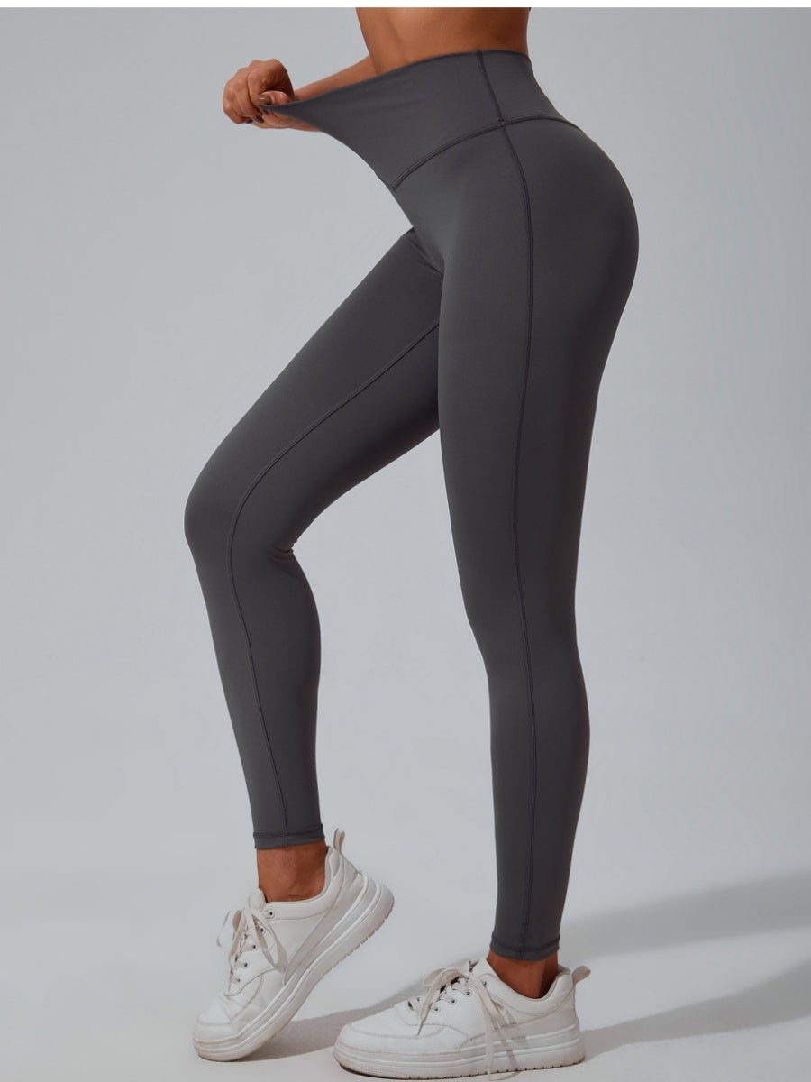 Tight Fit Yoga Sports Quick-drying Three-piece Gym Outfit
