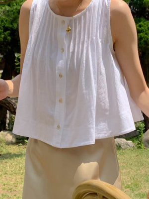 Ruffled Sleeveless Vest