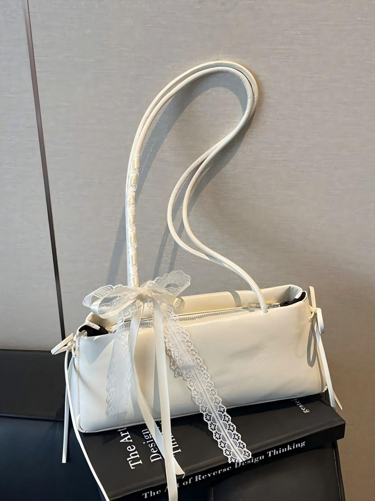 Simple Ballet-style Baguette Shoulder Bag