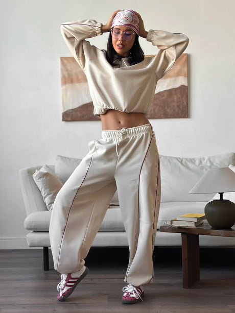 American Retro Color-blocked Striped Tracksuit For Women Two-piece Set: Collared Half-zip Sweatshirt And High-waisted Wide-leg Sweatpants