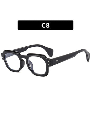 Stylish Oversized Sunglasses With Microfiber Embellishments