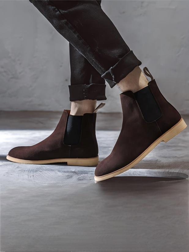 Classic Chelsea Boots Made Of Second-layer Cowhide.