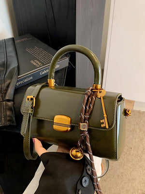 Retro-style Buckle Versatile Handbag