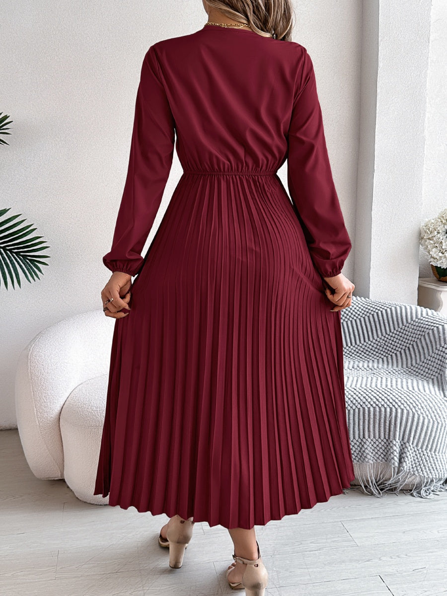 V-neck Lace Trim Fitted Waist Pleated Maxi Dresses