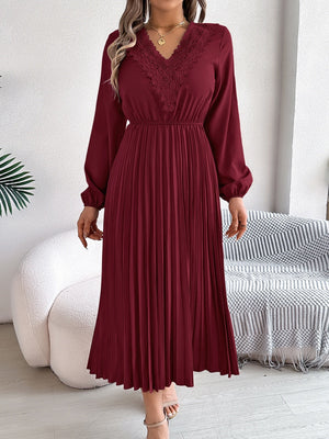 V-neck Lace Trim Fitted Waist Pleated Maxi Dresses