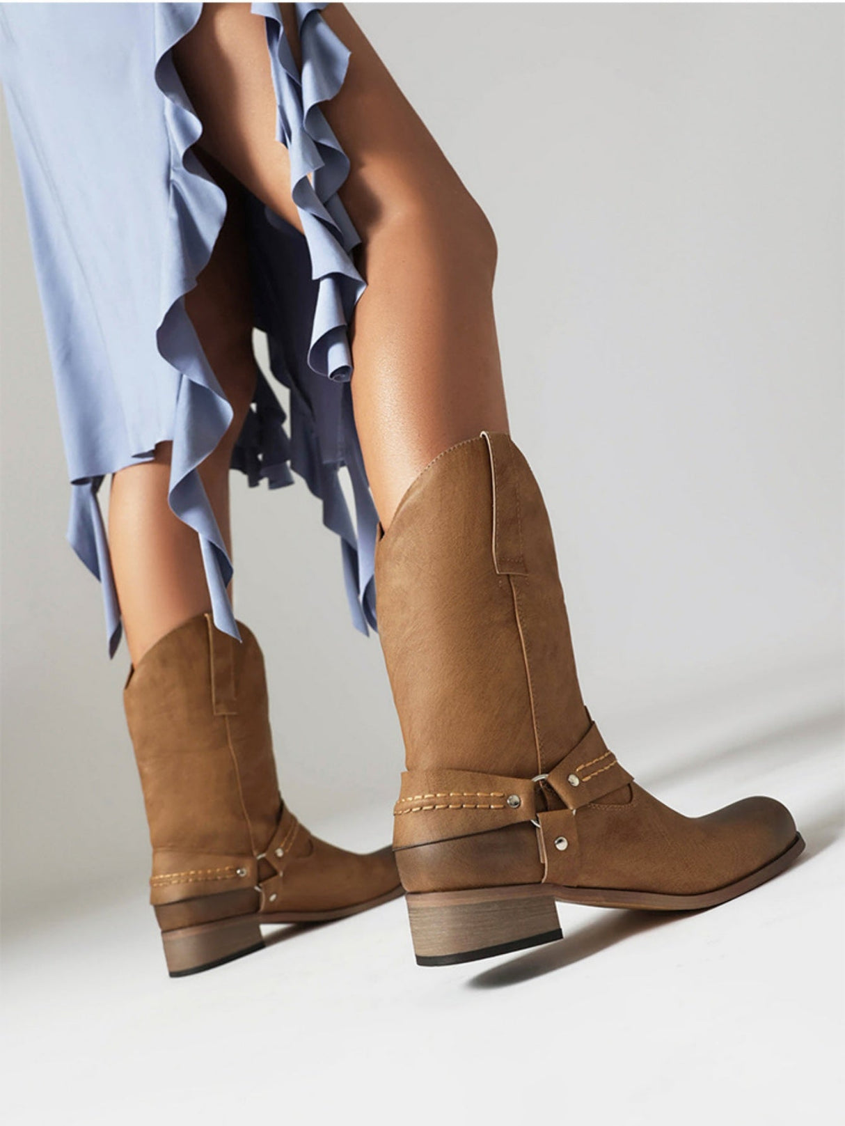 Distressed Low-heeled Western Cowboy Boots