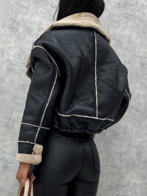 Short-sleeved Jacket With Lambskin Collar, Zipper, And Leather Trim For Autumn And Winter.