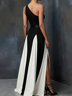 Sloping Shoulders Black And White Color Blocking Slit Temperament Maxi Dresses