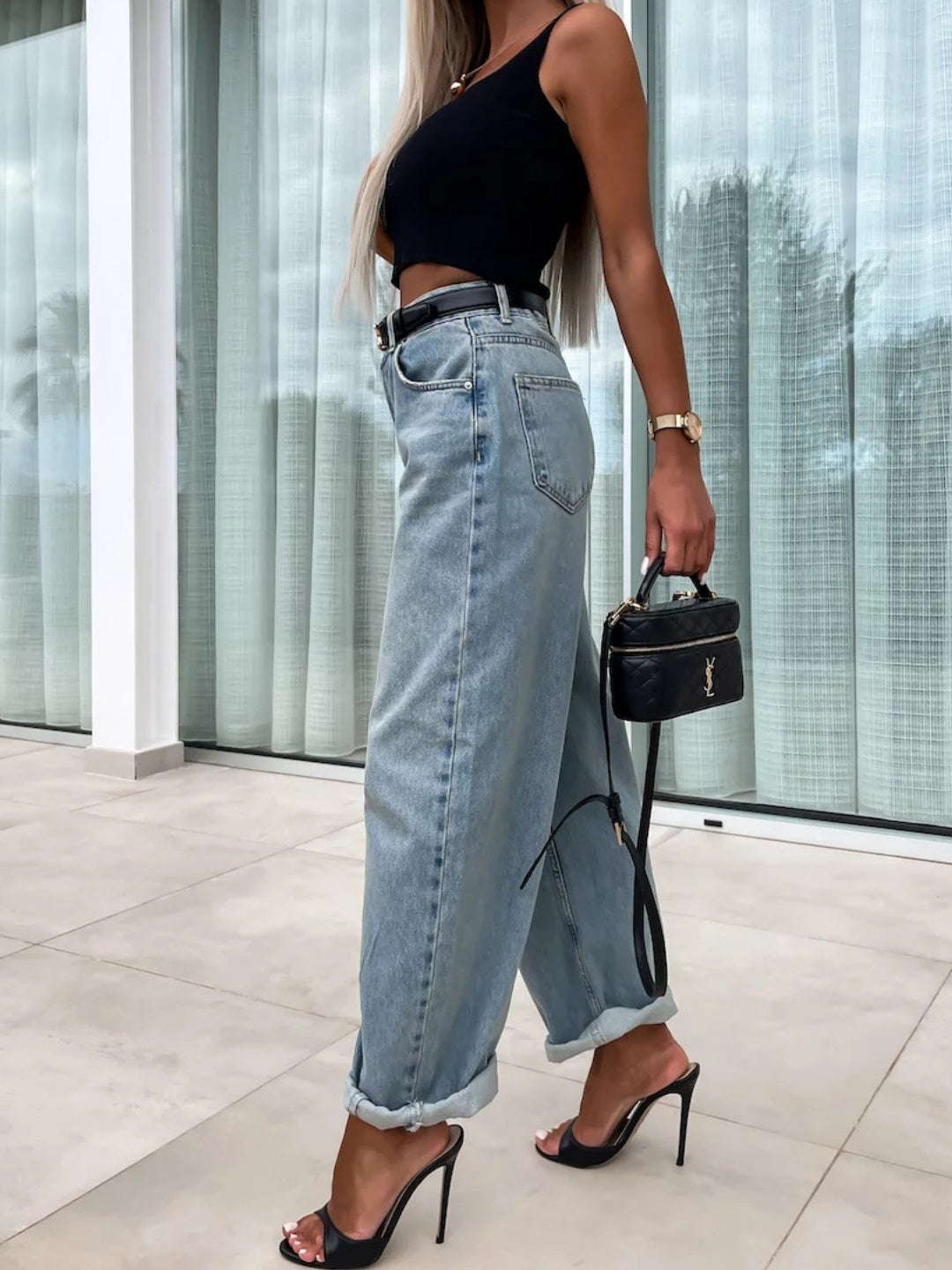 Loose Distressed Jeans