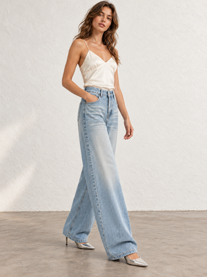 Autumn/Winter Women's Blue Retro Washed Jeans With Rhinestones