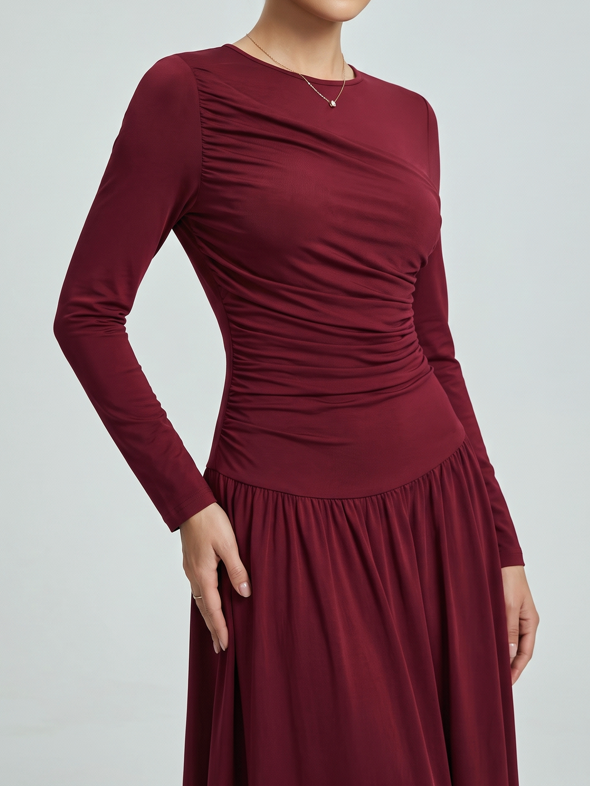 Burgundy Long-sleeved Round Neck Pleated Maxi Dress