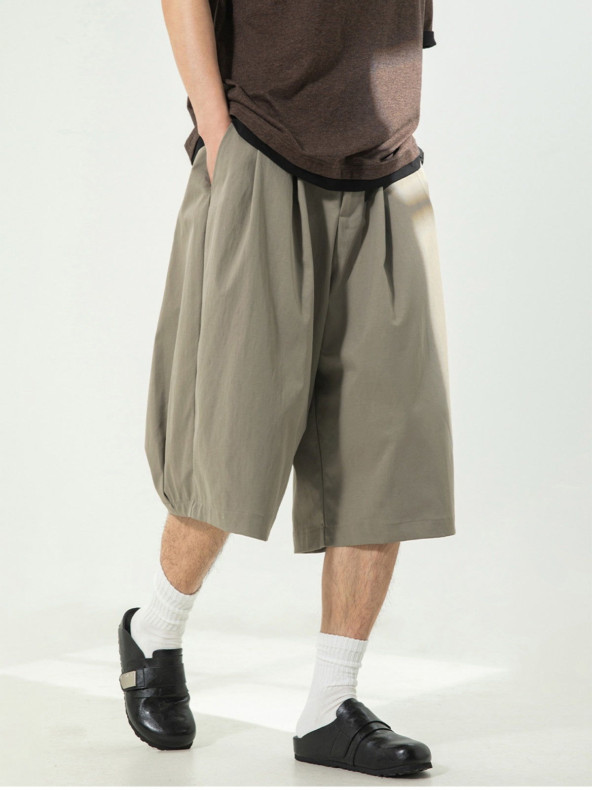 Gathering Loose-fit Six Points Shorts