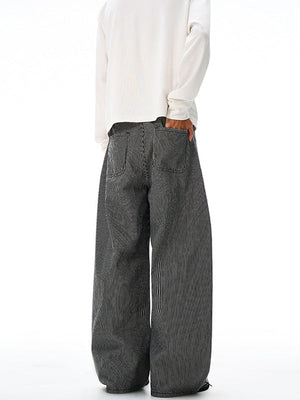 Liber Autumn Neutral wear Color matching Jeans