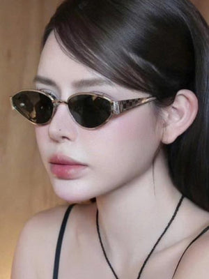 Full-frame Cat-eye Sunglasses