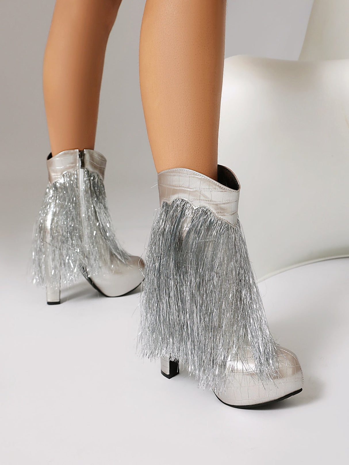 Fashionable Sequined Tassel High-heeled Platform Women's Boots