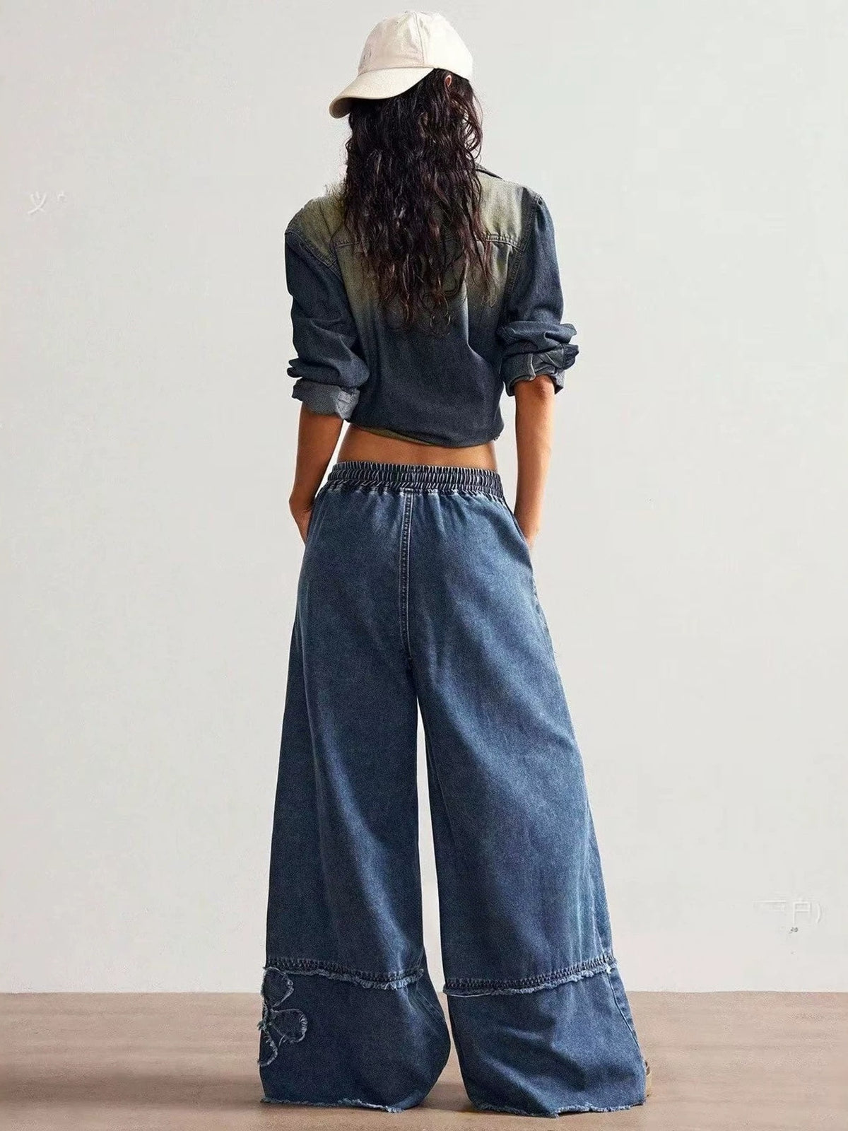 Women's Autumn/Winter Retro Washed Floral Appliqué Wide-Leg Jeans