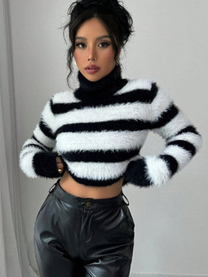 Turtleneck Color-blocked Stripes Knitted Sweater