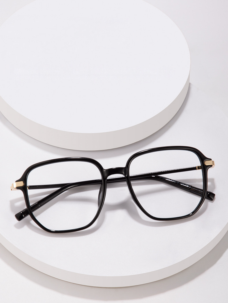 Eyeglasses