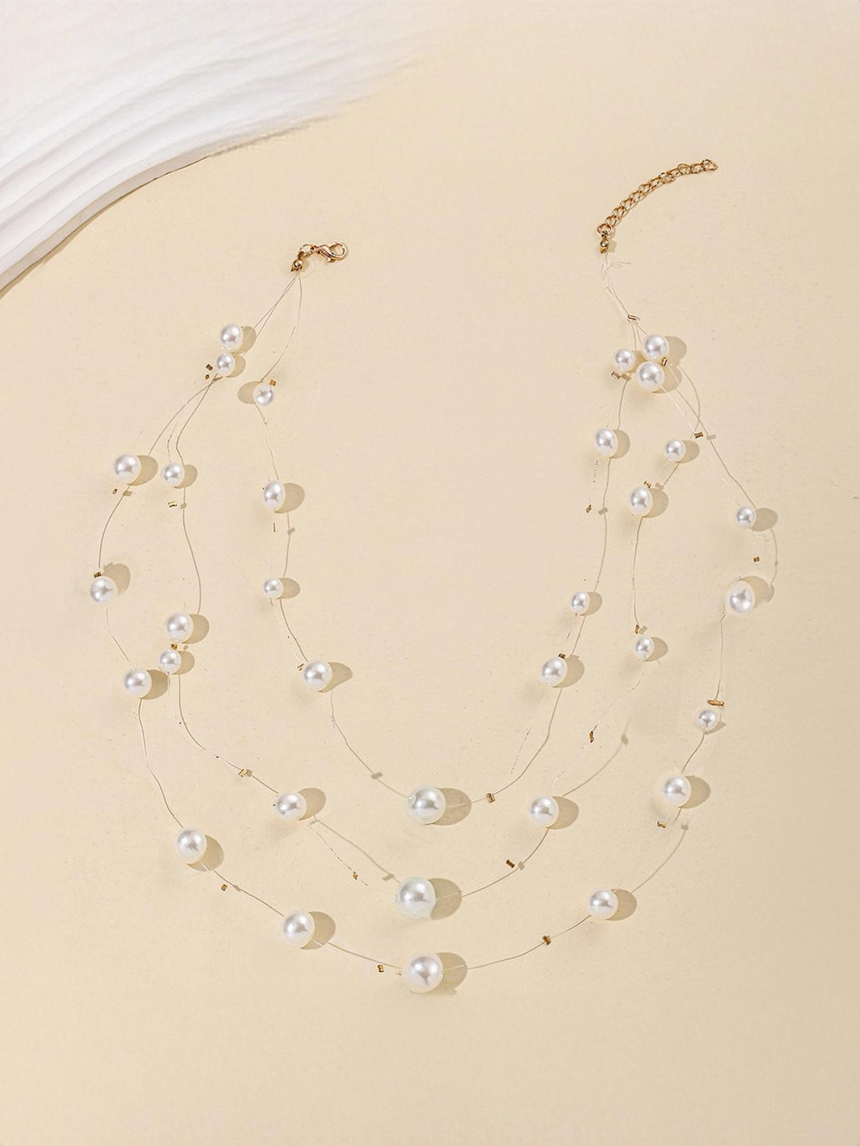 Multi-layered Pearl Pendant Necklace