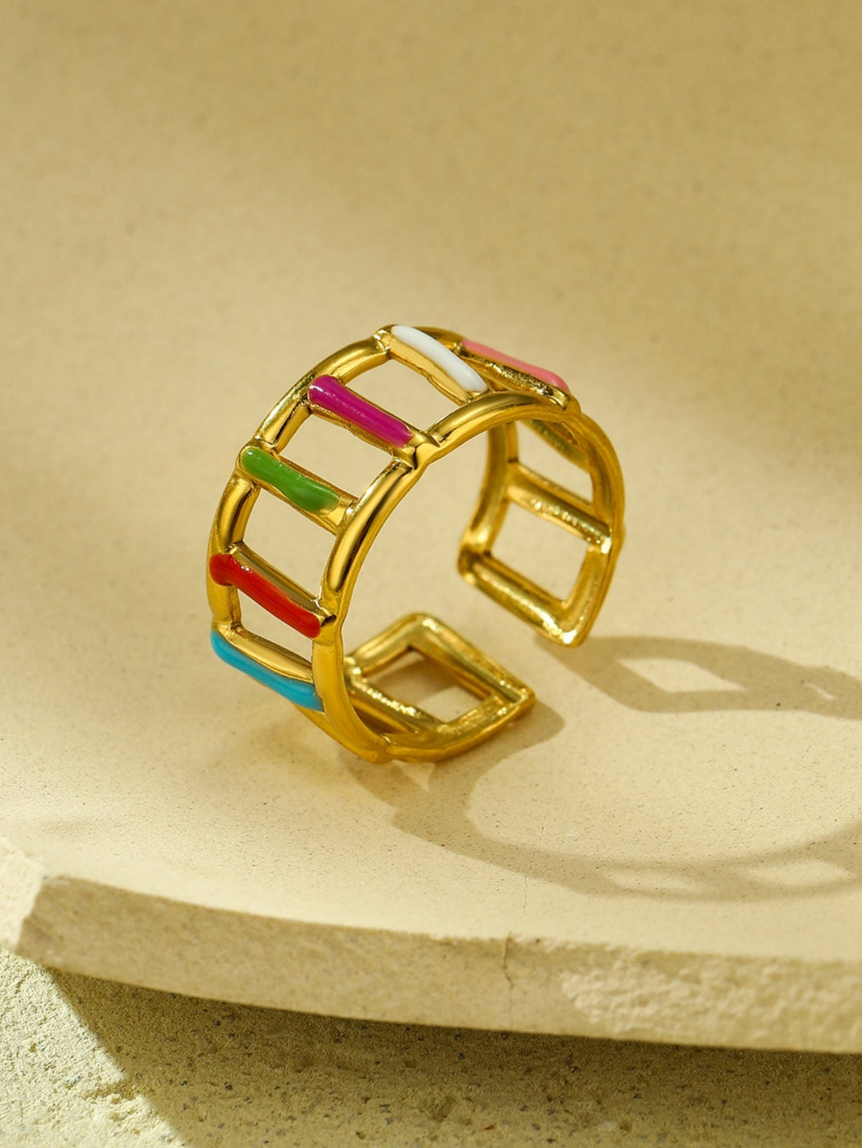 Elegant Colorful Rings