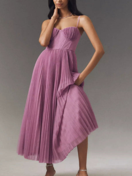 Ärmellose, tief ausgeschnittene, figurbetonte, plissierte Camisoles-Maxikleider