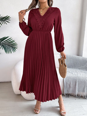 V-neck Lace Trim Fitted Waist Pleated Maxi Dresses