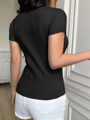Ribbed U-button Short-sleeved T-shirt