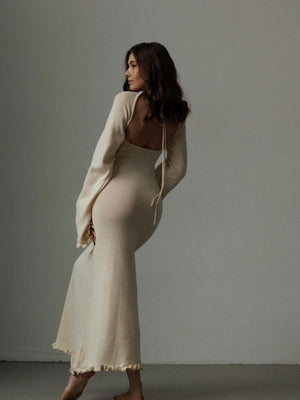 Robe maxi en maille Wood Ear, dos nu, coupe ajustée, taille haute, lacets, manches cloche