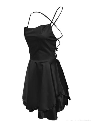 Camisoles, Mini- und kurze Kleider mit Swingkragen, rückenfrei, mit Kordelzug