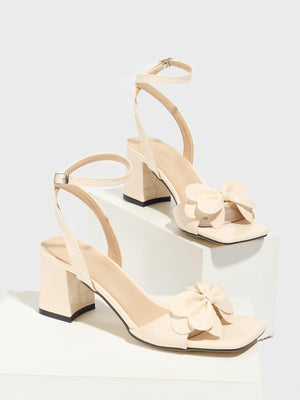 Apricot-colored Square-toe High-heeled Sandals With Three-dimensional Bow